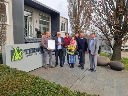 Betrieb Terwiege mit Ausbildungspreis der Landschaftsgärtner NRW geehrt 
